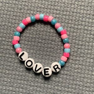 Taylor Swift “Lover” friendship bracelet